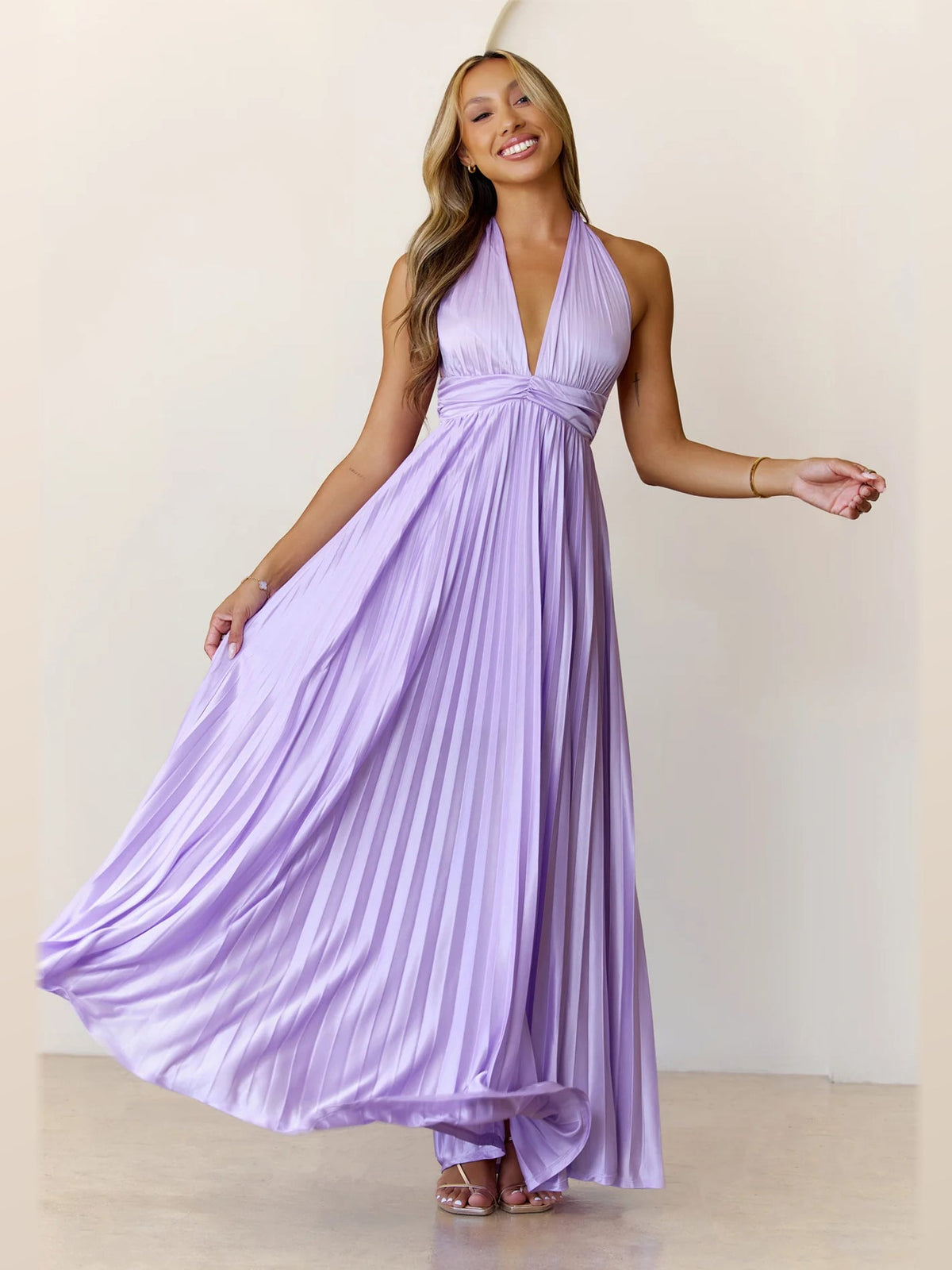 Lilac Pleated Halter Neck A-Line Maxi Chiffon Formal Dress for Reception