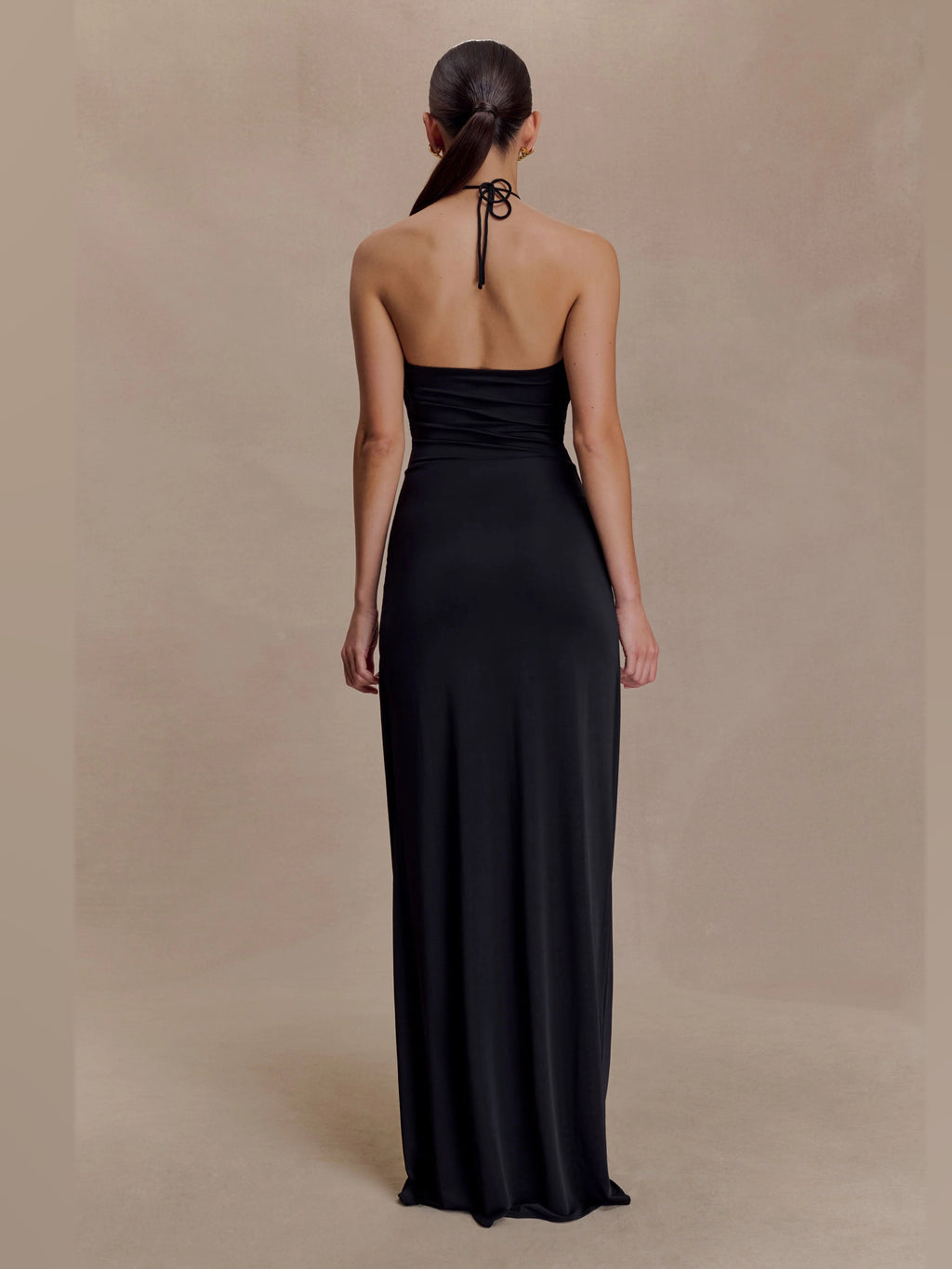 Black Halter Neck A-Line Maxi Structured Woven Fabric Formal Dress for College Formal